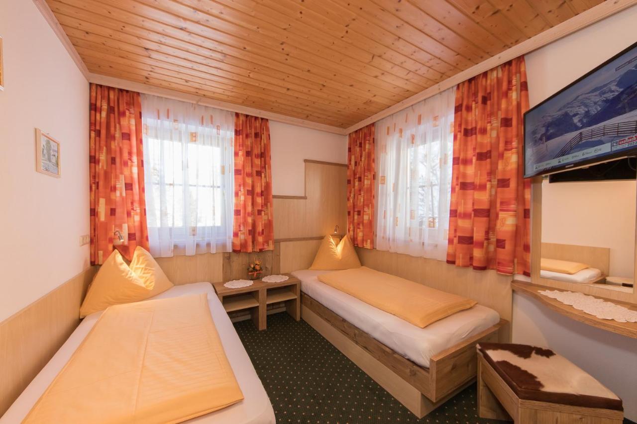 Appartement-Gaestehaus Marie Anderl ซาลบาคฮินเทอร์เกลมม์ ภายนอก รูปภาพ